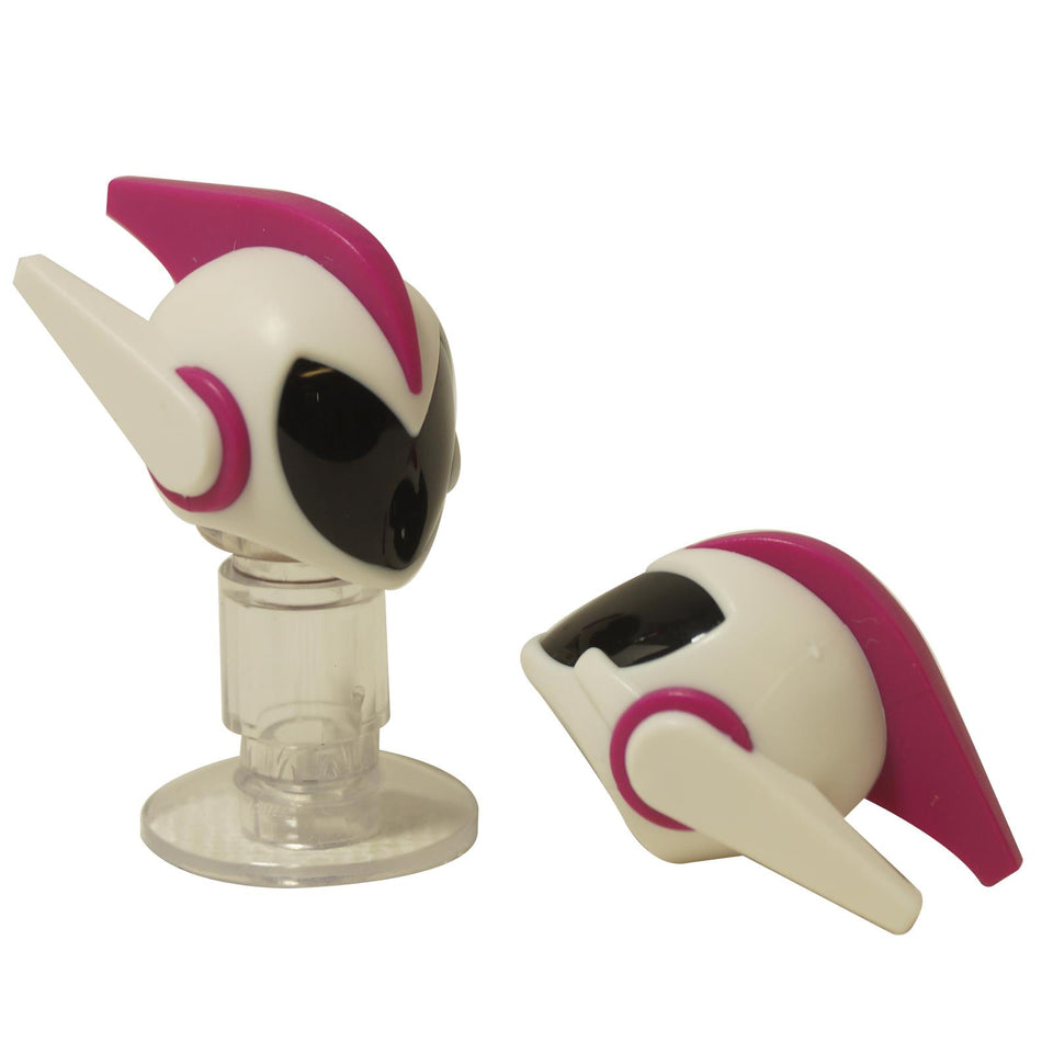  LEGO® Casco de Mini-Doll Alien en blanco con aletas magenta, picos laterales y un visor negro.