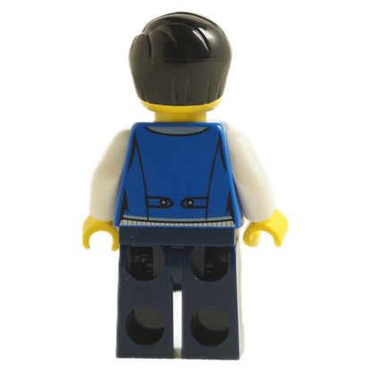 back view of LEGO hotel receptionist minifigure with black hair wearing blue vest uniform and dark legs twn472

