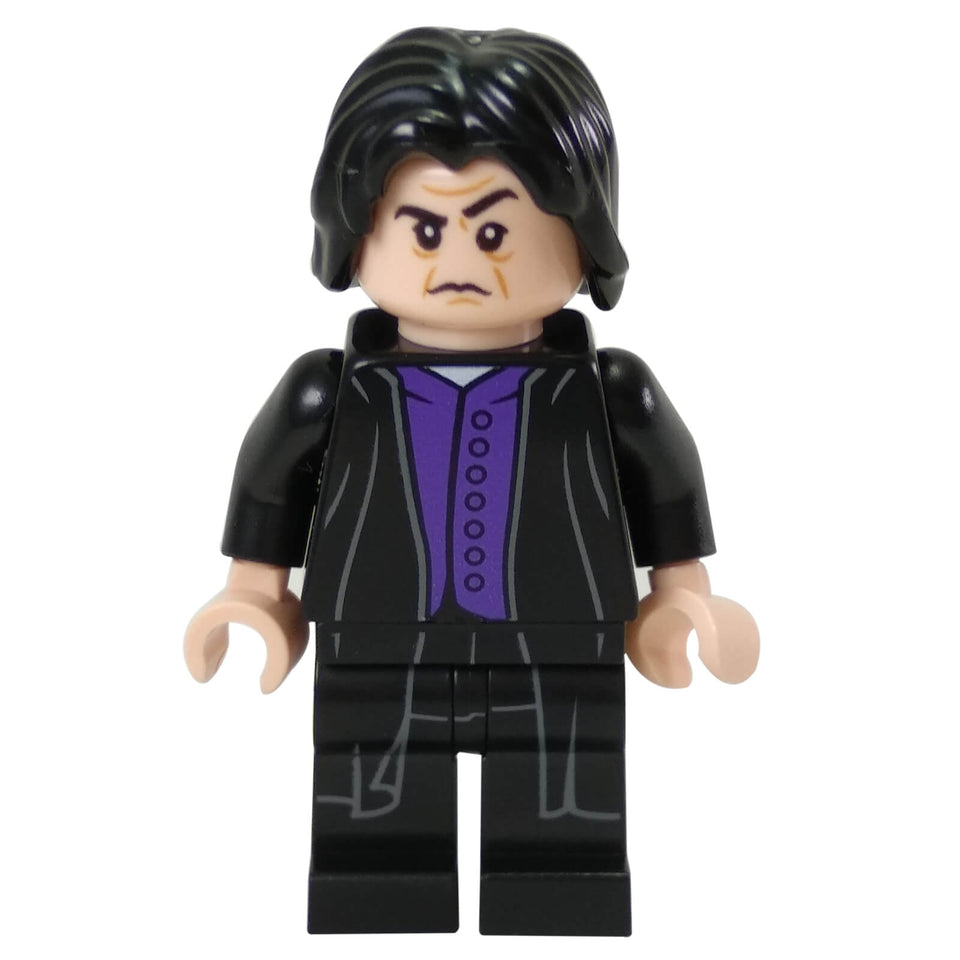 LEGO® Minifigura hp134 – Severus Snape con capa negra, chaleco morado impreso y expresión facial severa