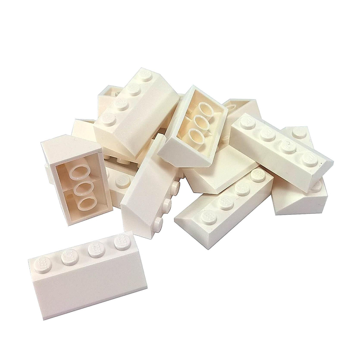 LEGO® 3037 Slope 45 2 x 4 in White, 15-piece lot showing four studs, angled faces and underside support tubes