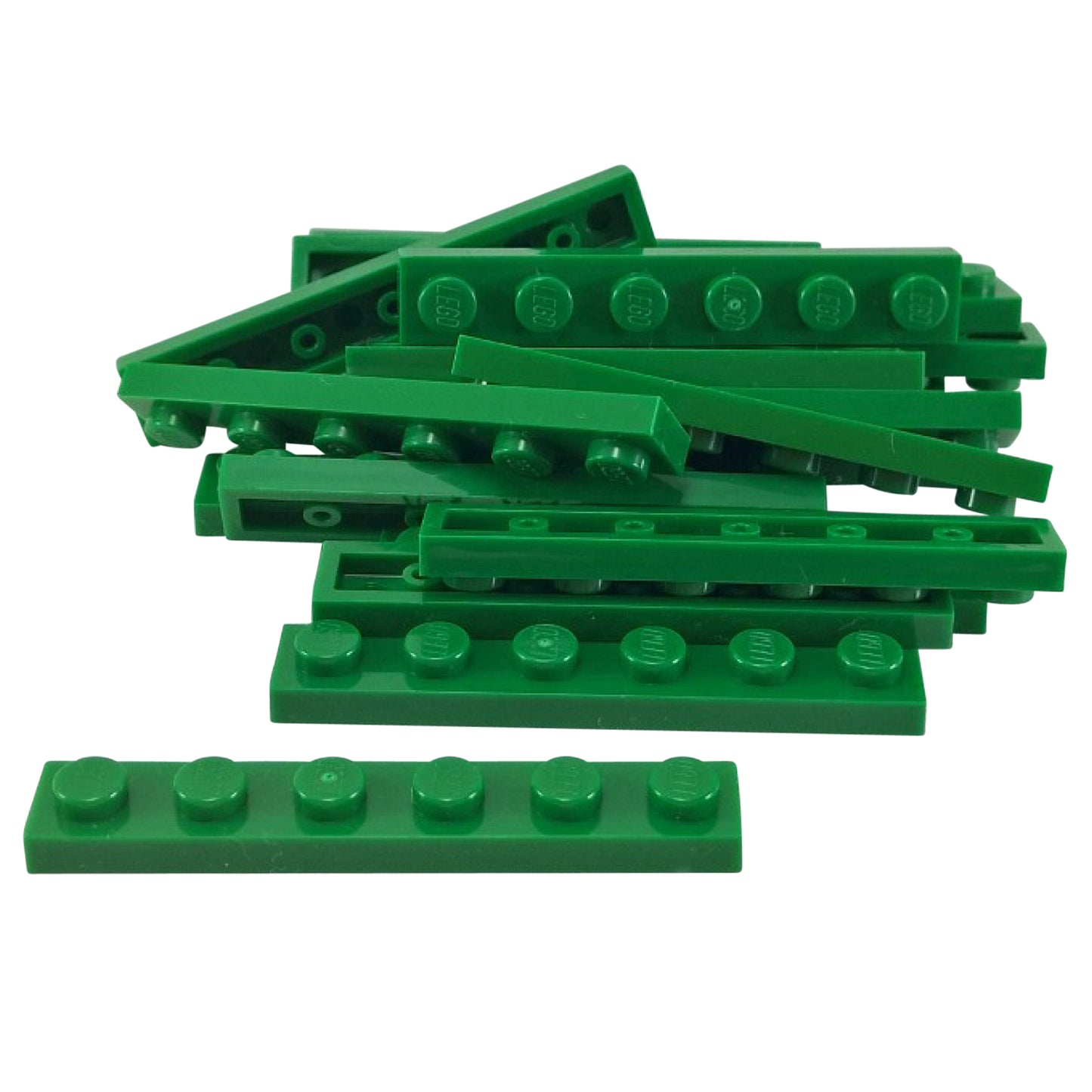 Plate 1 x 6 in green – LEGO® part 3666, long 6-stud plate used for structural support and building stability
