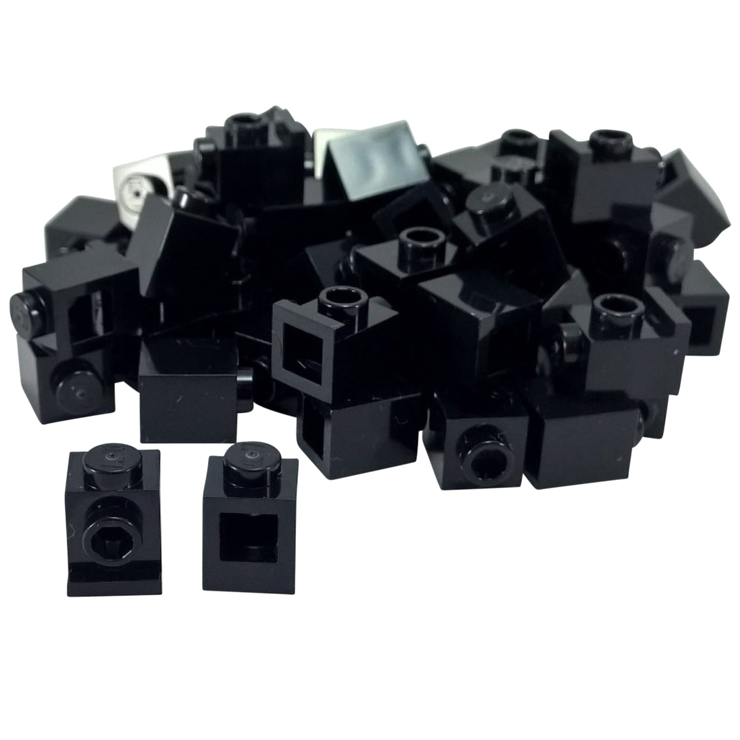 Cegła zmodyfikowana 1 x 1 z reflektorem w kolorze czarnym – LEGO® część 4070, klasyczna cegła kołkowa używana do budowy SNOT
