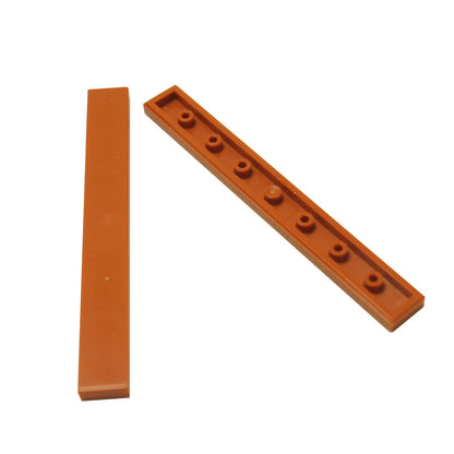 Tuile 1 x 8 en orange foncé – LEGO® pièce 4162, tuile plate lisse utilisée pour finir les surfaces et les détails

