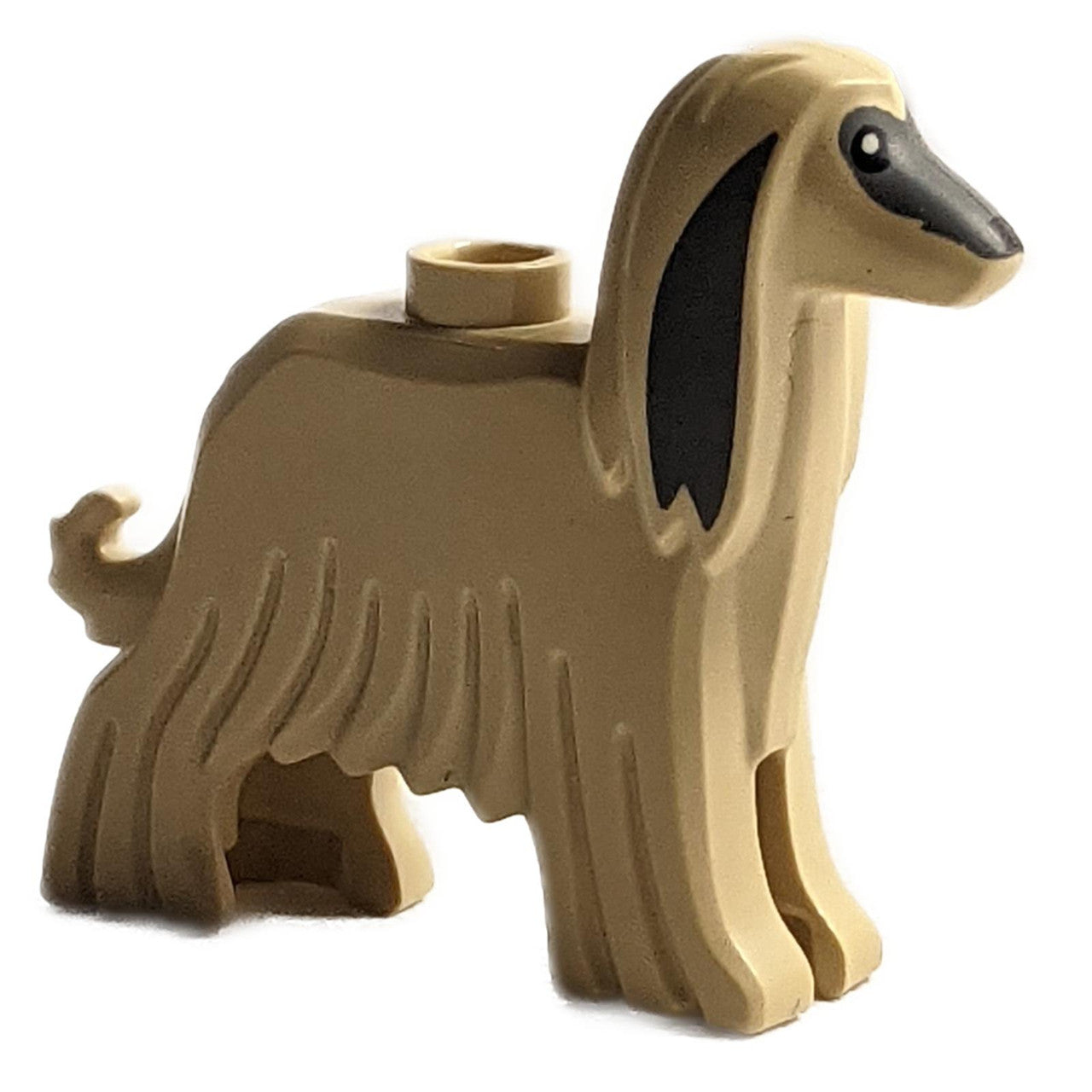 LEGO® Figura di Afghan Hound in tan con faccia e orecchie di un grigio bluastro scuro, e occhi neri stampati con pupille bianche.