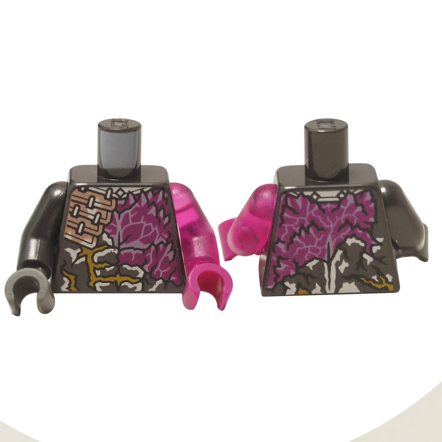 LEGO® Torso (973pb4767c01) en gris oscuro perlado con un patrón de corrupción de cristal magenta impreso y un brazo trans-pink.