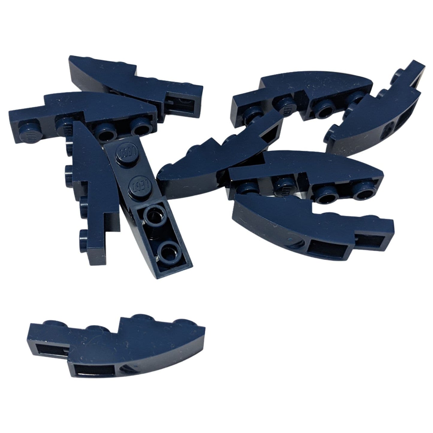 LEGO® curved inverted slope 4 x 1 piece, smooth underside curve for vehicle or building details, dark blue color
