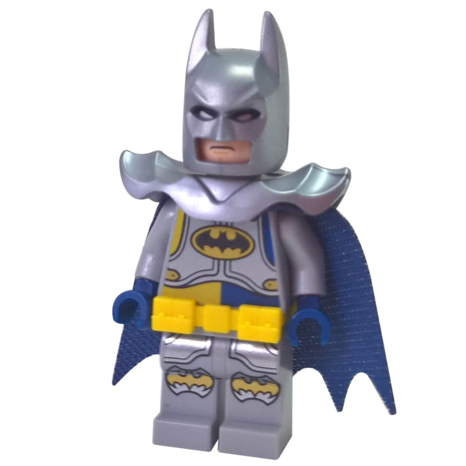LEGO® Excalibur Batman Minifigure dim043 with Light Bluish Gray Suit and Silver Cowl