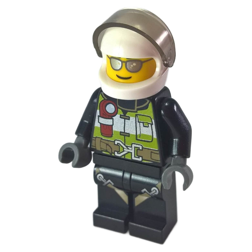 LEGO firefighter minifigure cty0670 sunglasses visor helmet