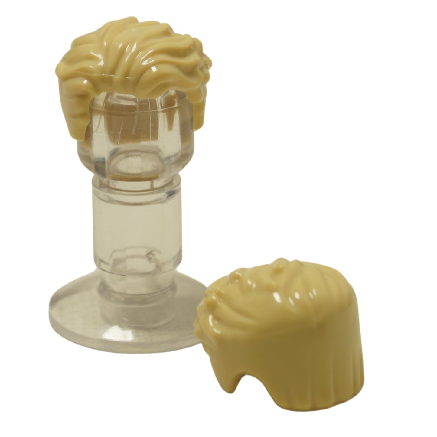 LEGO® cabello de minifigura peinado a la izquierda y despeinado con una ligera entrada de viuda y patillas cortas (23186) en beige.
