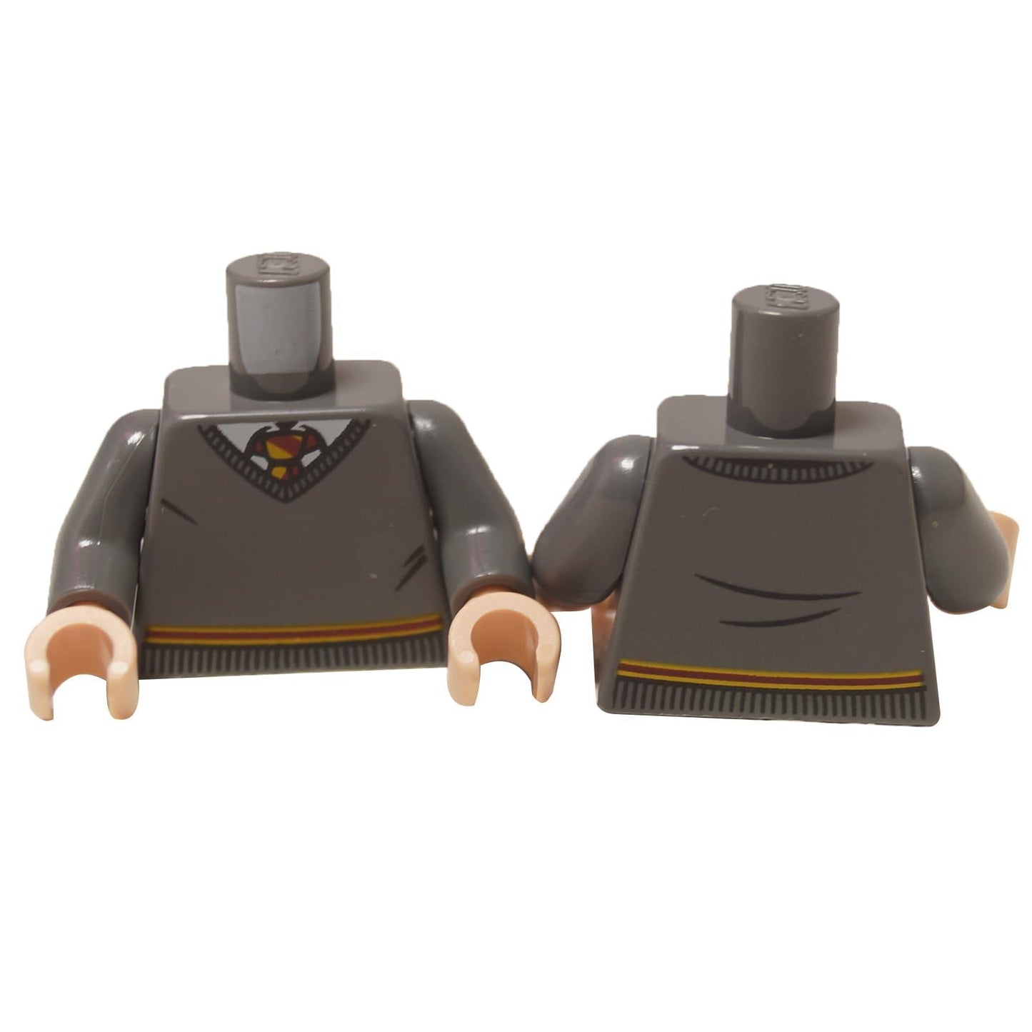 LEGO® Torso de suéter de Gryffindor de Harry Potter (973pb3192c01), mostrando el frente y la parte posterior del cuello en V gris azulado oscuro con los colores de la casa.