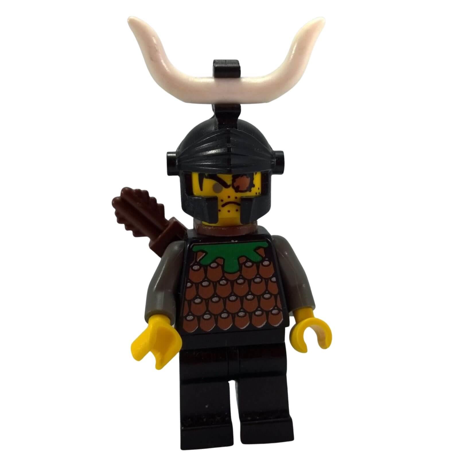 LEGO Knights Kingdom Gilbert minifigure cas279 with horned helmet and quiver