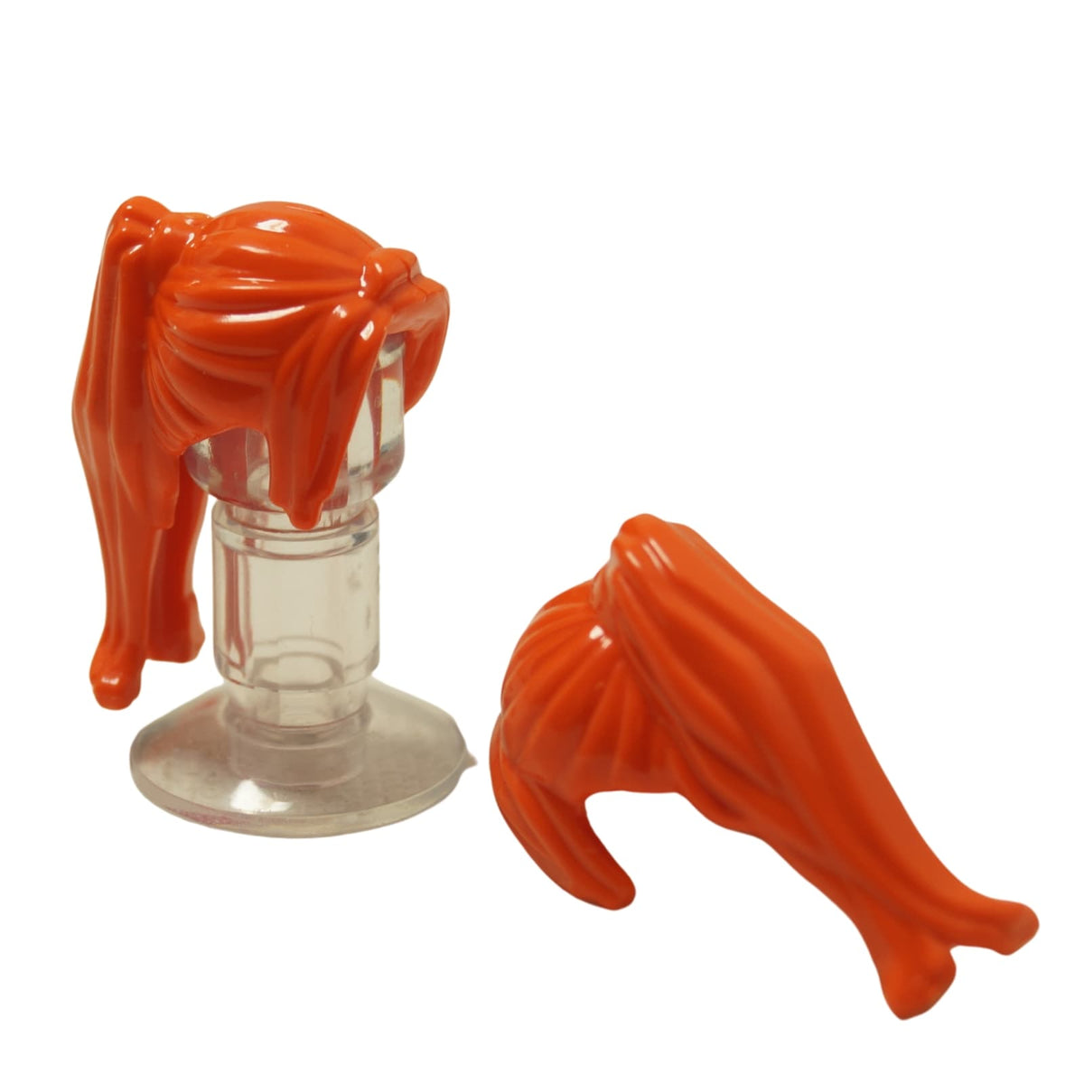 LEGO® vrouwelijke Minifiguur haar met een lange paardenstaart en zijwaartse pony, soepel vallende stijl voor moderne personages, rood-oranje kleur