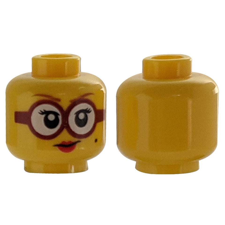 LEGO® Minifigura Cabeza Femenina (3626pb2725) con grandes gafas de marco rojo y labios rojos vibrantes.
