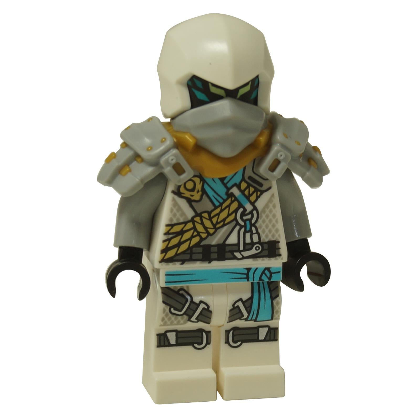 Vista frontal de LEGO® NINJAGO Zane Minifigura (njo0875) em traje de Escalador com capuz branco e armadura cinza.