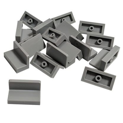 LEGO® Paneel 1 x 2 x 1 met afgeronde hoeken (4865b) in lichtblauwgrijs, met een gladde gebogen rand en open achterkant.
