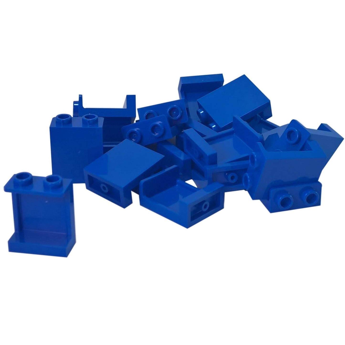 LEGO® pannello 1 x 2 x 2 con supporti laterali e perni cavi, superficie verticale liscia per pareti pulite e dettagli strutturali, colore blu

