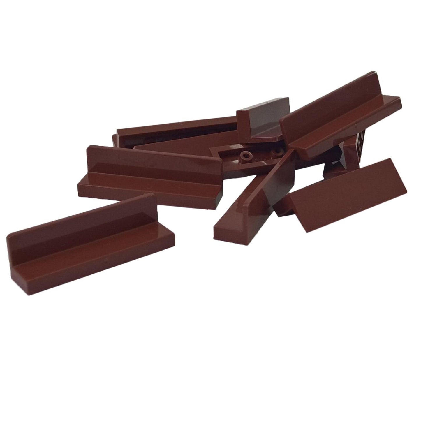 LEGO® Panneau 1 x 4 x 1 en brun rougeâtre, panneau rectangulaire classique utilisé pour les murs et les détails.
