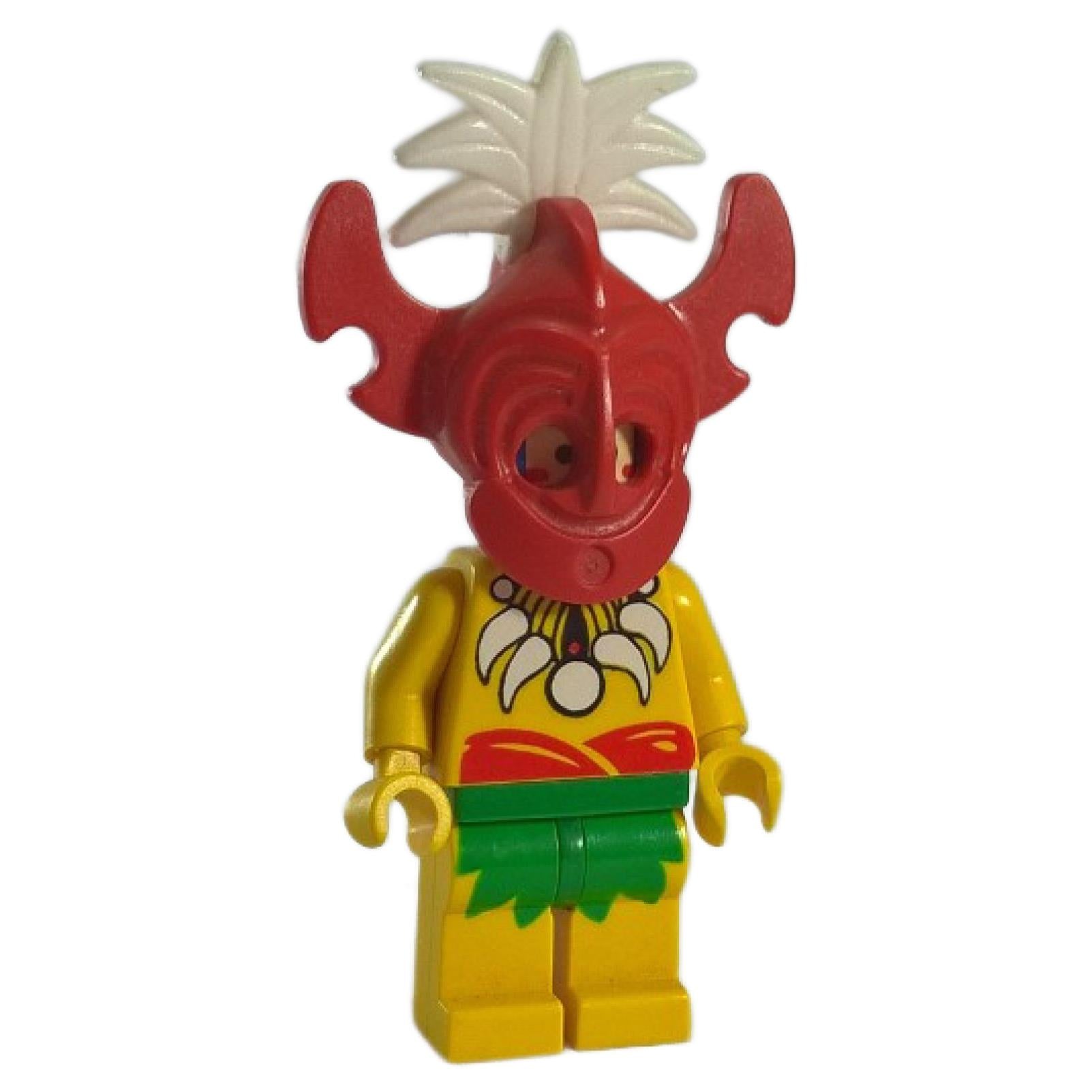  LEGO® Minifigurka Króla Kahuki Piratów z Wyspy (pi068) ubranego w kultową czerwoną maskę z białym pióropuszem.