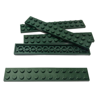 LEGO® Piastra 2 x 12 in verde scuro, una lunga piastra rettangolare da costruzione con dodici bottoni sopra.
