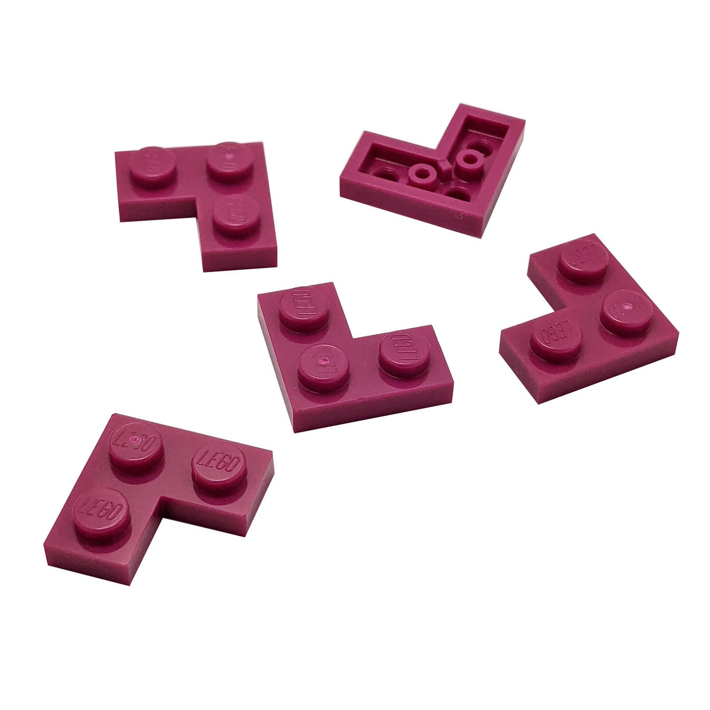 LEGO plate 2x2 corner part 2420 L shaped plate magenta