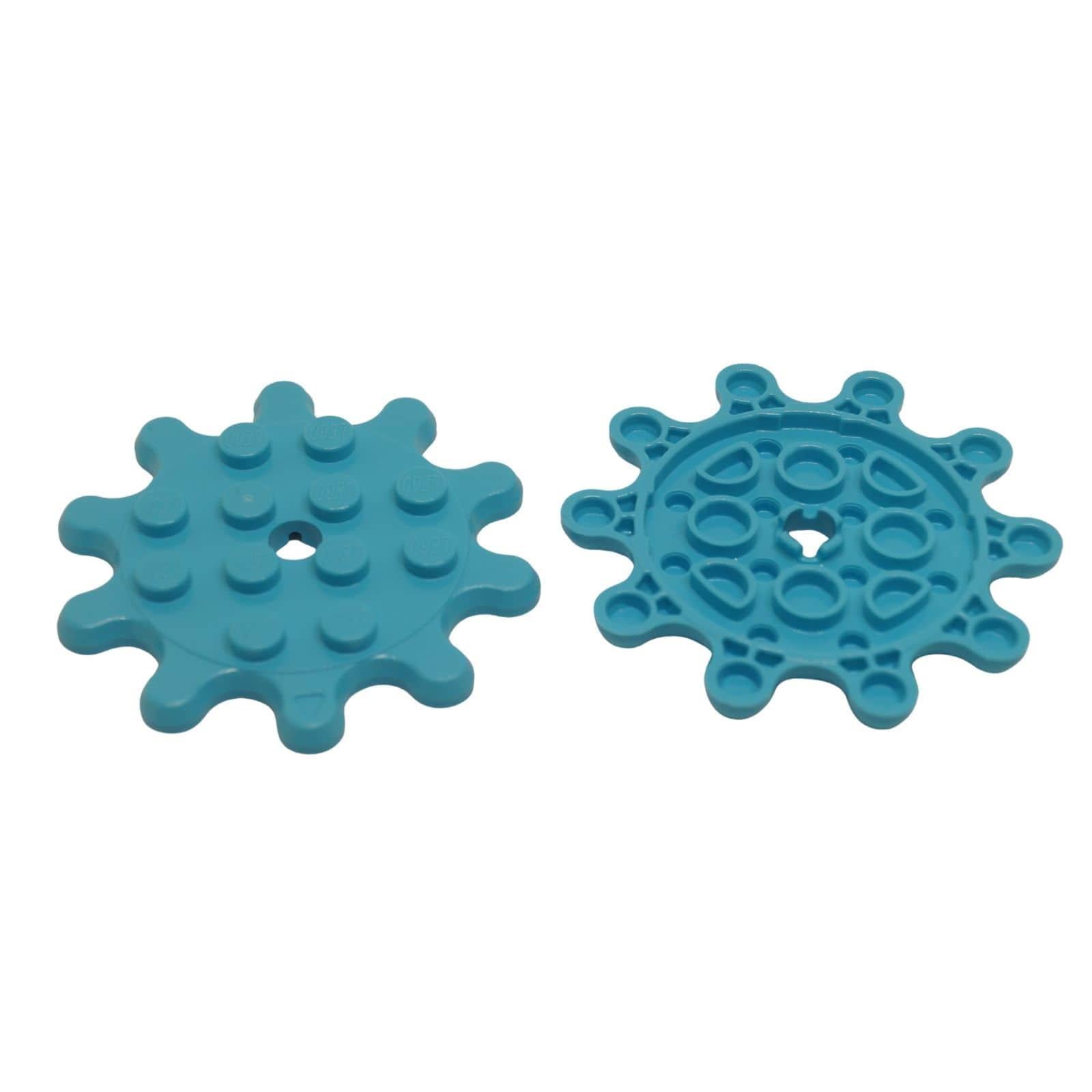LEGO® placa redonda 4 x 4 con 10 dientes de engranaje o bordes de pétalos de flor, utilizada como engranaje decorativo o elemento floral, color azul medio
