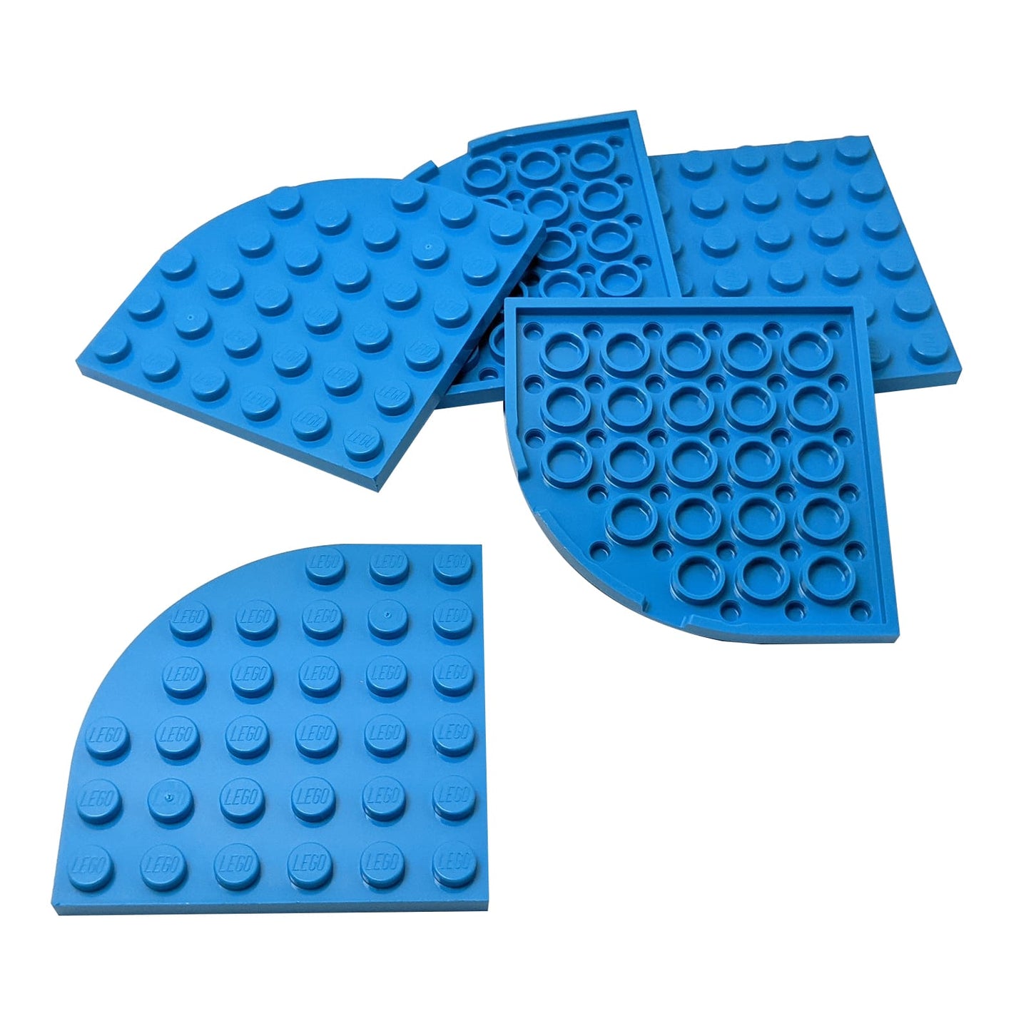 LEGO® Pyöreä Kulmapala 6 x 6 (6003) tummansinisenä, suuri kaareva kulmapala, jota käytetään sileissä pyöreissä rakennelmissa.
