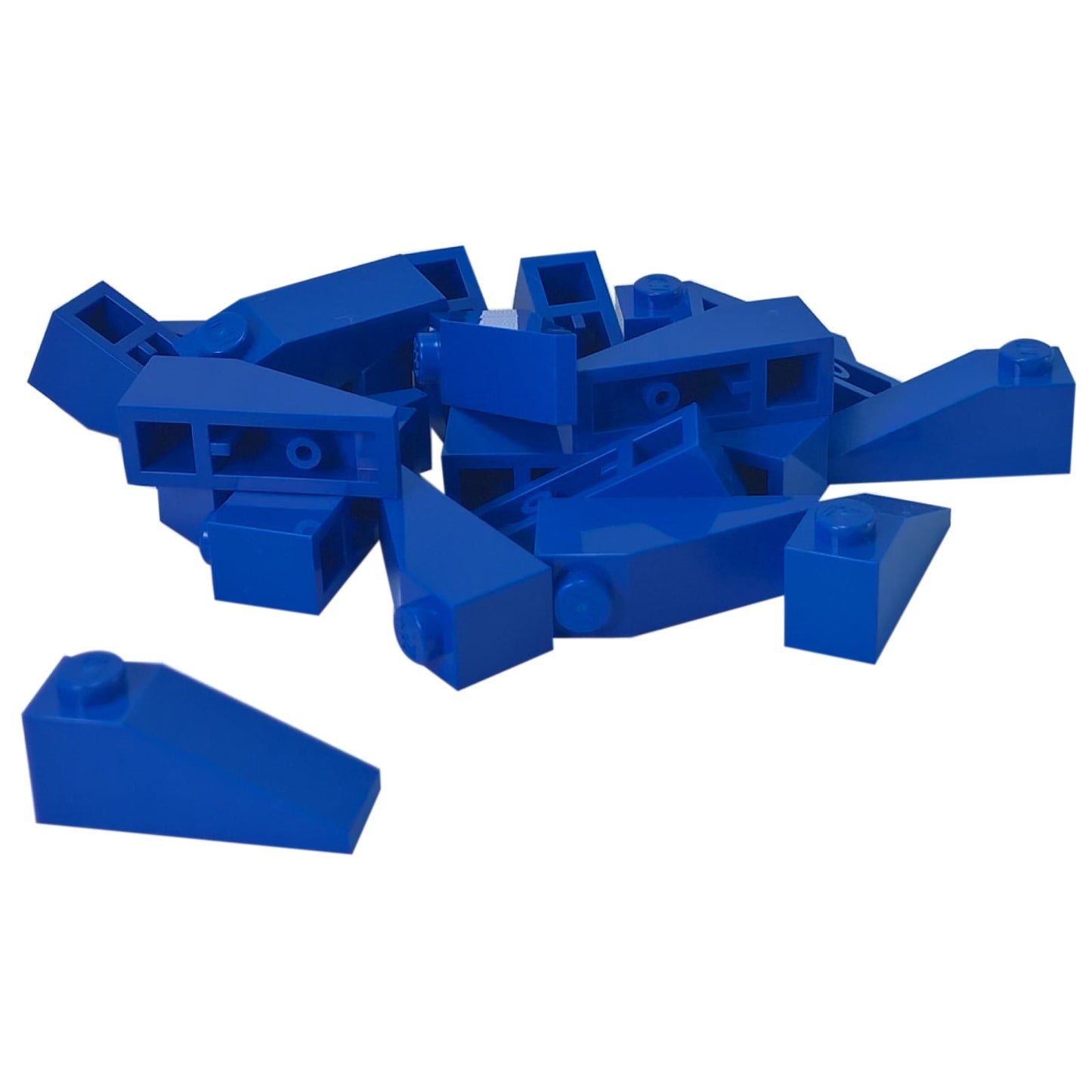LEGO® Slope 33 3 x 1 in blue, a narrow angled slope piece used for rooflines and smooth transitions.
