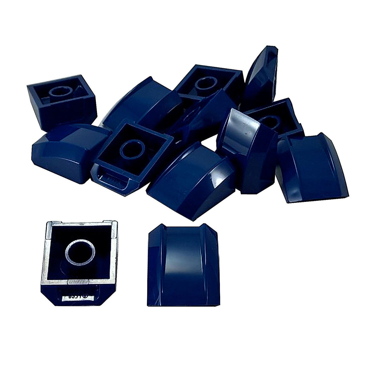 LEGO® Slope Curved 2 x 2 with Lip in dark blue, ideal for smooth rounded edges and vehicle detailing.
