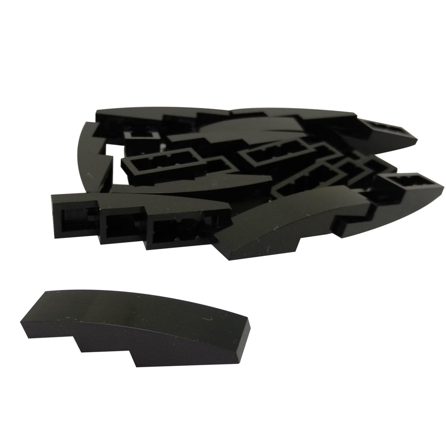 LEGO® ívelt lejtő 4 x 1 darab, sima, lekerekített felület járműformákhoz és részletes alakításokhoz, fekete szín
