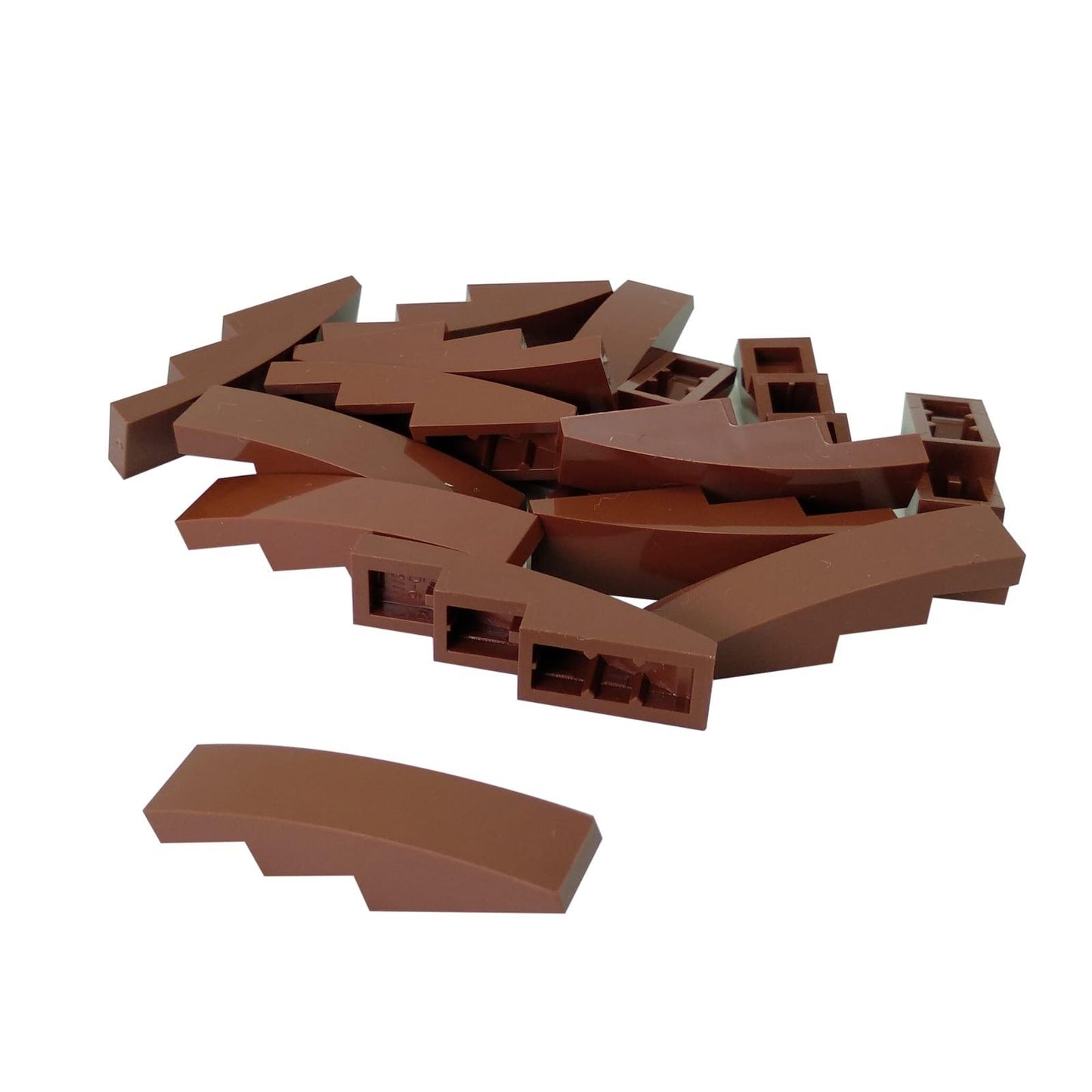 LEGO® ívelt lejtő 4 x 1 darab, sima, lekerekített felület járműformákhoz és részletes alakításokhoz, vörösesbarna szín
