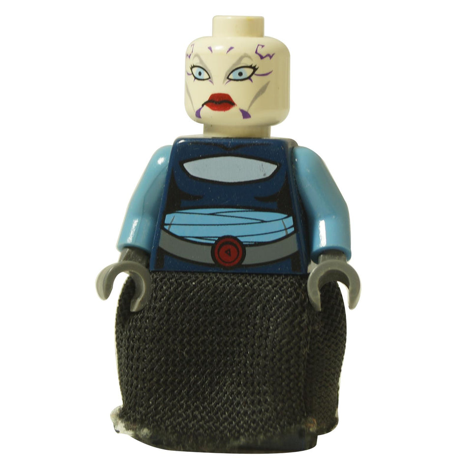 LEGO® Star Wars Asajj Ventress minifigure (sw0195) front view with dark blue torso, light blue arms, and black fabric skirt.