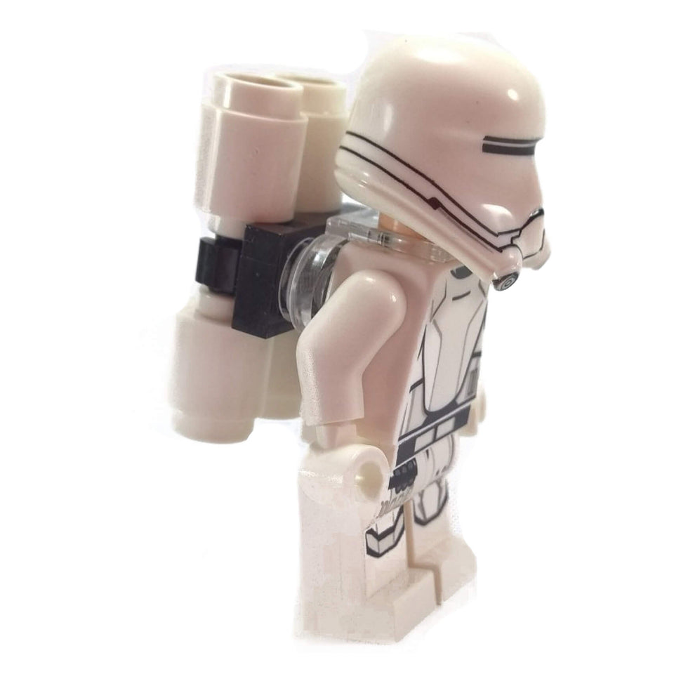 Vista frontal del LEGO® Stormtrooper de la Primera Orden de Star Wars Minifigura (sw0666) con armadura blanca, detalles impresos en negro y mochila de lanzallamas.