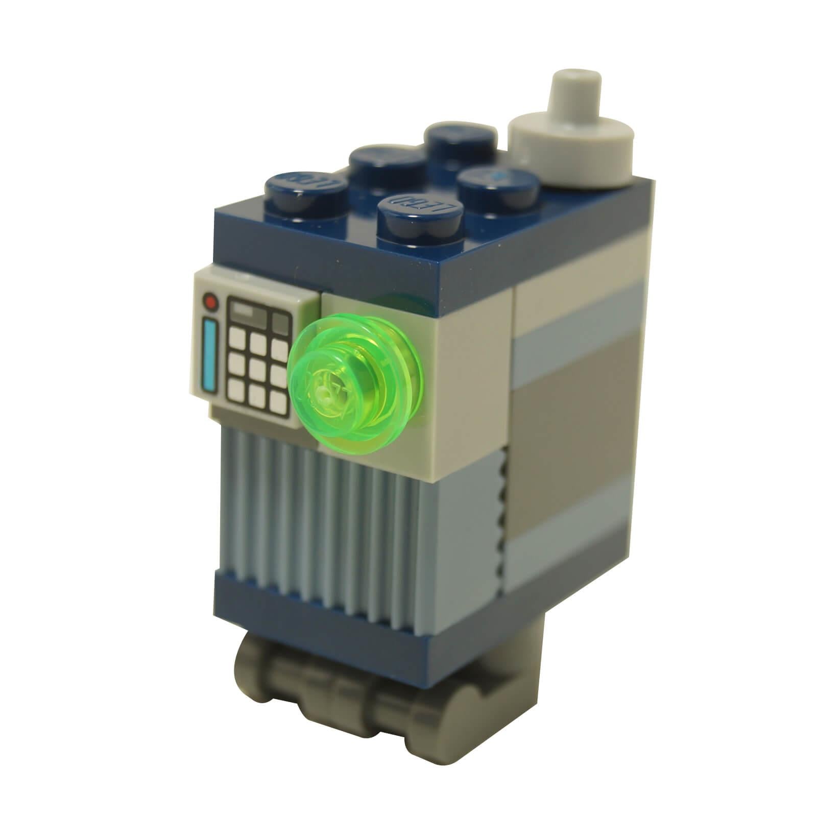 LEGO® Star Wars Gonk Droid GNK power droid SR-V0, brick-built servo unit with control panel and green indicator light, side view
