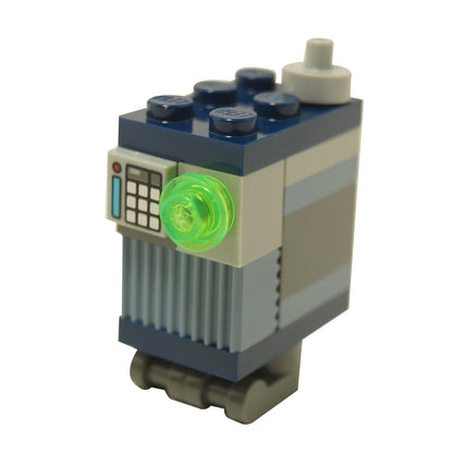 LEGO® Star Wars Gonk Droid GNK power droid SR-V0, brick-built servo unit with control panel and green indicator light, side view
