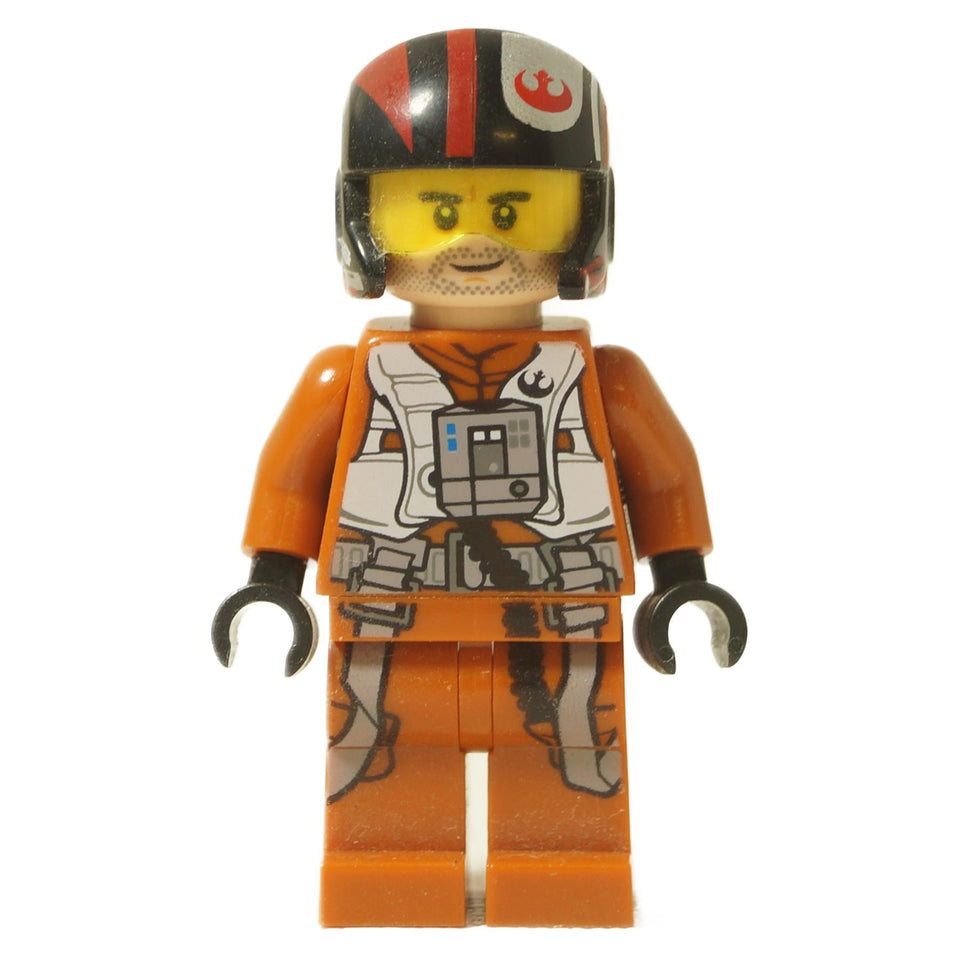 LEGO® Minifigura de piloto de X-wing Poe Dameron de Star Wars (sw0658) con traje de vuelo naranja, chaleco de soporte vital impreso y casco negro con insignia Rebelde, vista frontal.