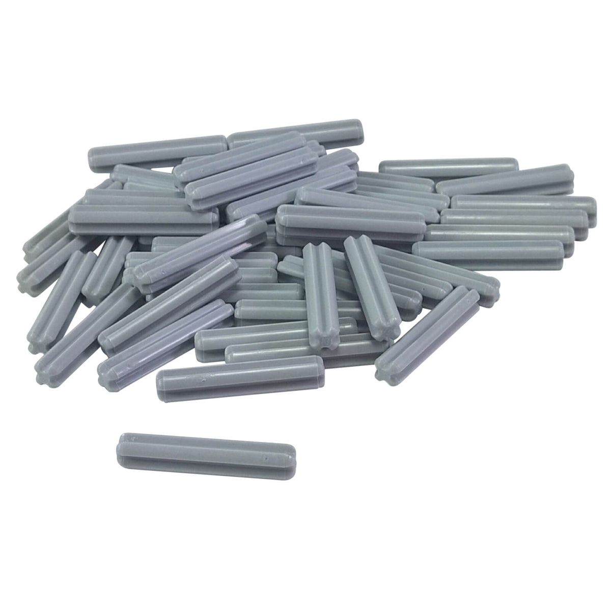 60 light bluish gray LEGO Technic Axle 3L pieces, part 4519, arranged in a pile