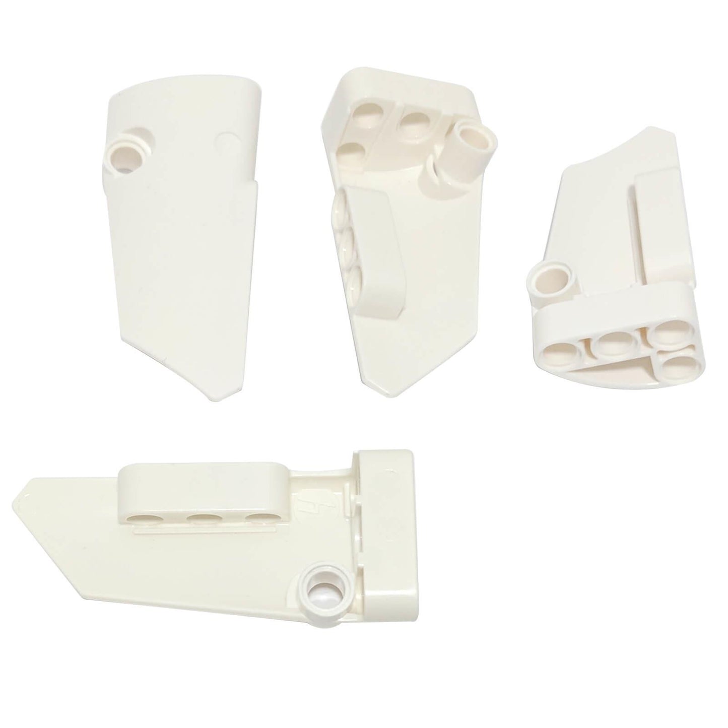 LEGO® Technic Panel Fairing #4 Small Smooth Long Side B (Part 64391) v bílé barvě, používá se pro aerodynamickou karoserii a hladké Technic povrchy

