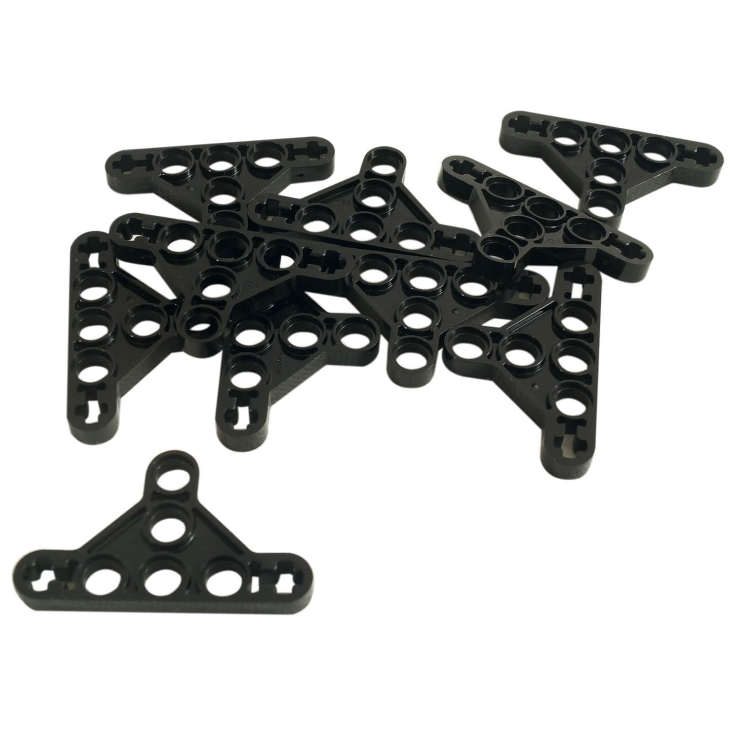 LEGO® Technic Modified Triangle Thin 3x5 Liftarm 99773 in black, multiple pieces stacked on white background