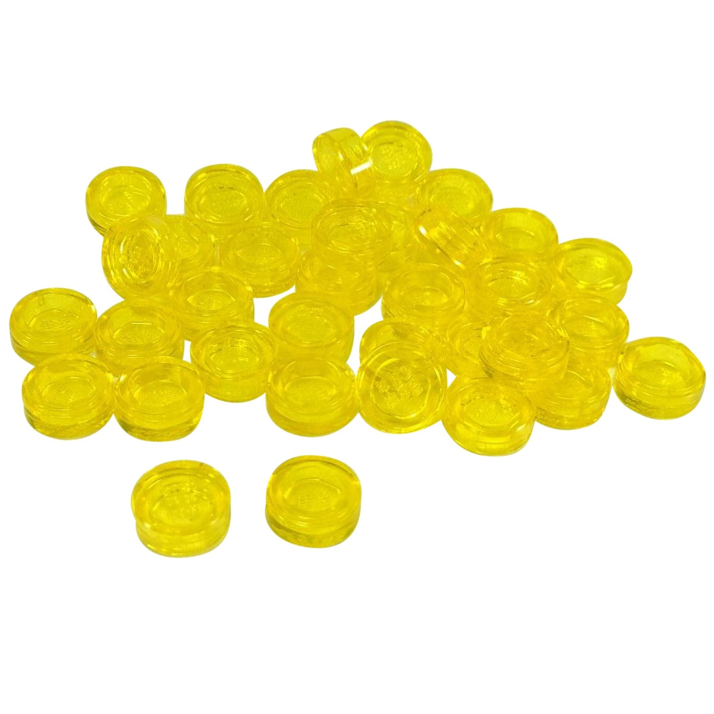LEGO® round tile 1 x 1 with smooth studless surface, used for clean detailing and decorative finishes, yellow color
