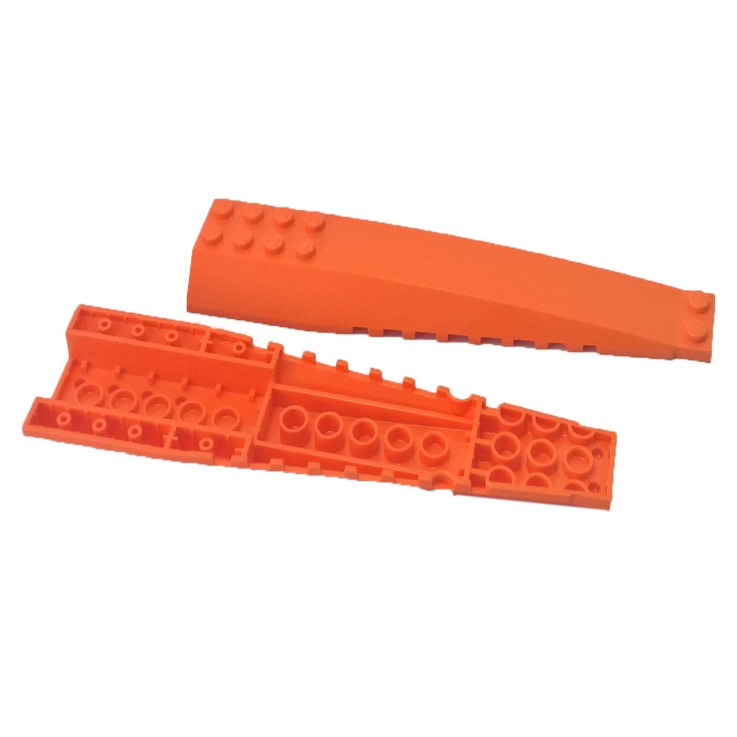 LEGO® piastretta a cuneo 16 x 4 elemento triplo curvato con rinforzi sul retro, grande forma aerodinamica liscia per costruzioni di veicoli o scafi, arancione