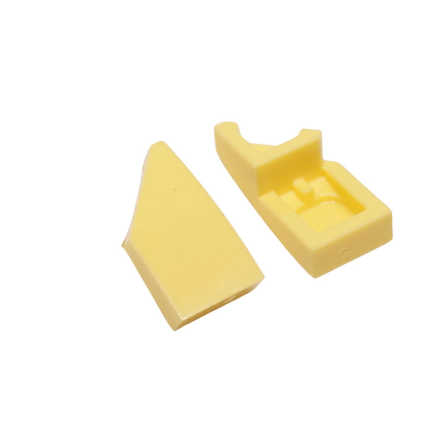 LEGO® Wedge 2 x 1 x 2/3 Sinistra (Parte 29120) in giallo chiaro brillante, comunemente usato per costruzioni angolari e dettagli lisci
