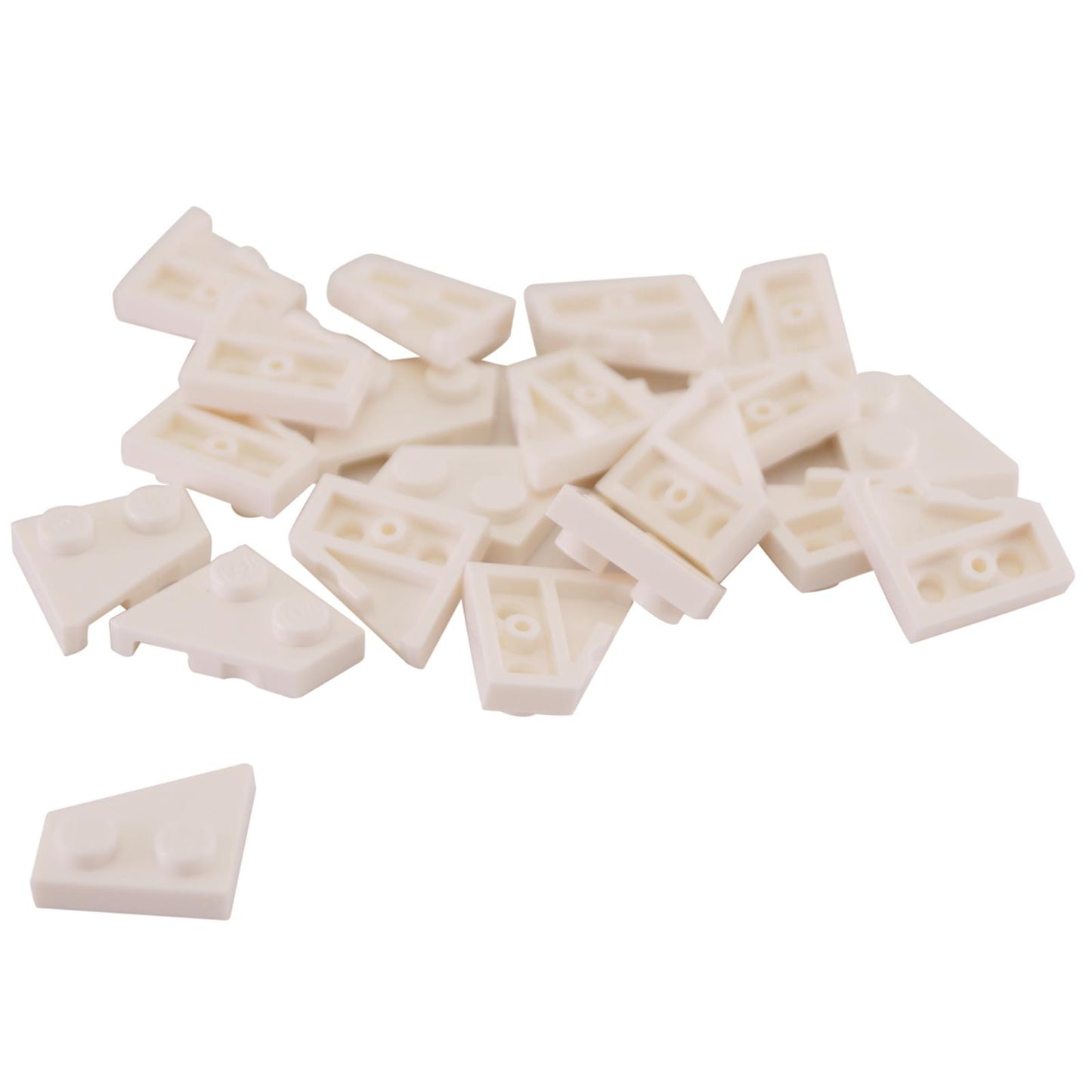 LEGO peça 24307 Wedge Plate 2x2 Right mostrando design de asa angulada em branco.