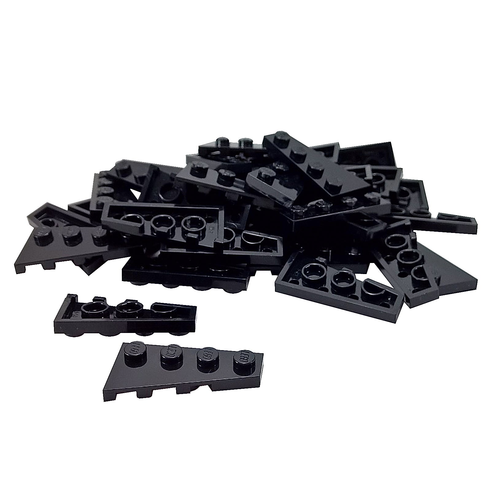 LEGO® Wedge Plate 4 x 2 Right (41769) in black, an angled plate ideal for streamlined vehicles, wings, and detailed asymmetrical designs.
