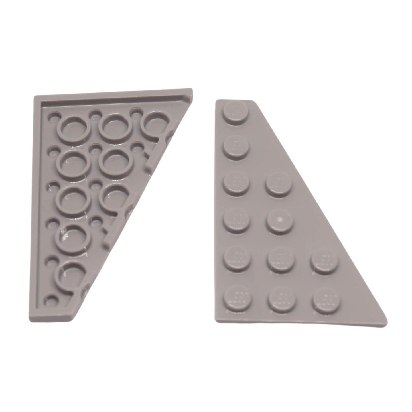 LEGO® Wedge Plate 6 x 4 Right (Part 48205) in light bluish gray, used for angled surfaces, vehicle bodies, and aerodynamic shaping

