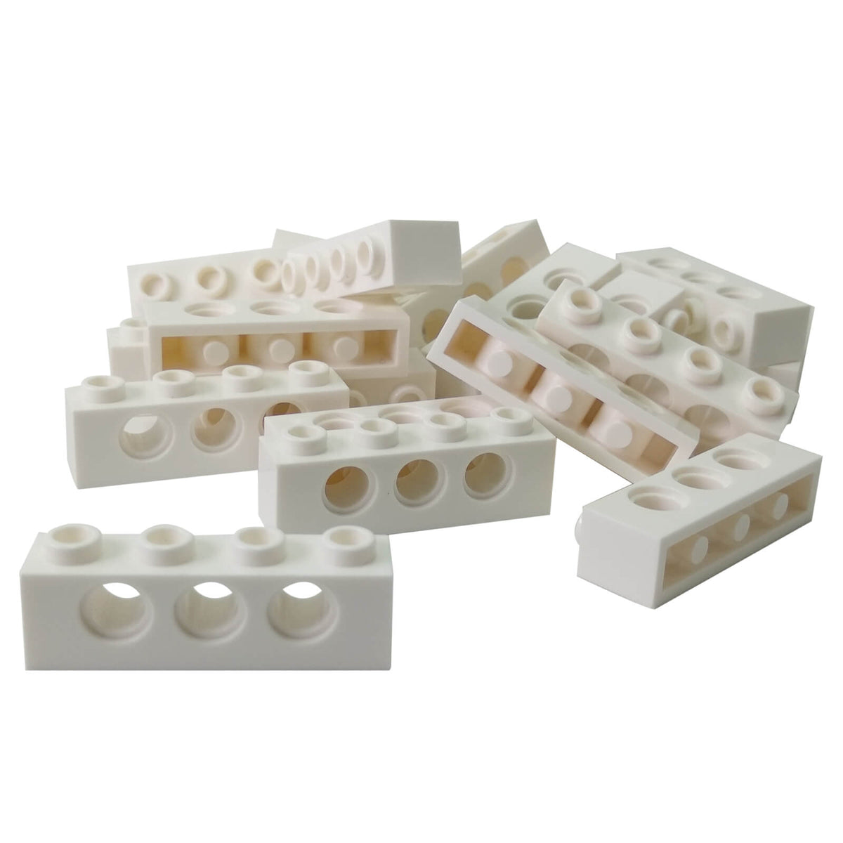 Lot of 20 White LEGO Technic bricks 1x4 with three holes, design 3701