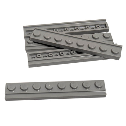 Plaque modifiée 1 x 8 en gris clair avec rail de porte (4510) pour portes coulissantes, rails et constructions murales
