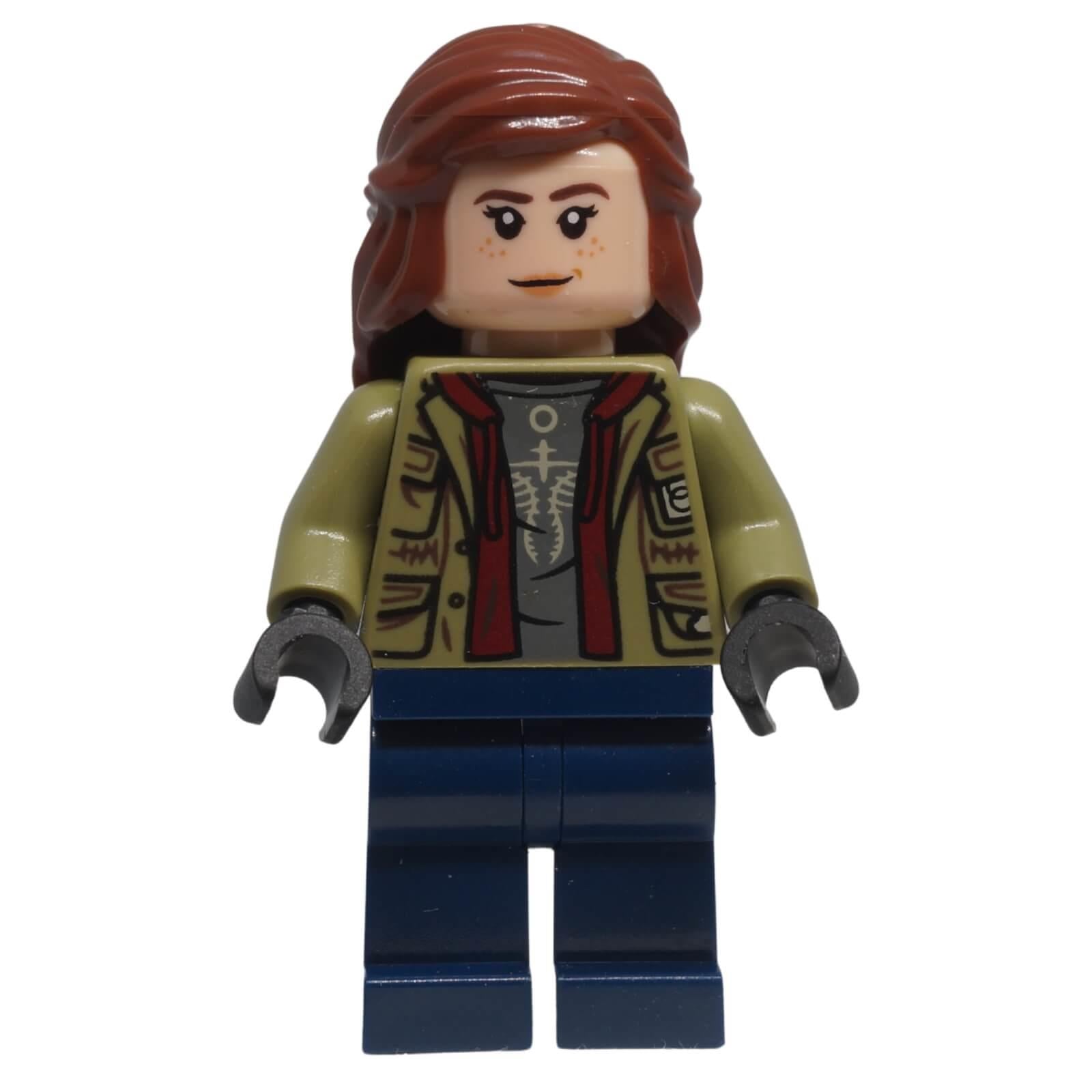 Front view of LEGO® Maisie Lockwood minifigure jw088 with smiling expression.
