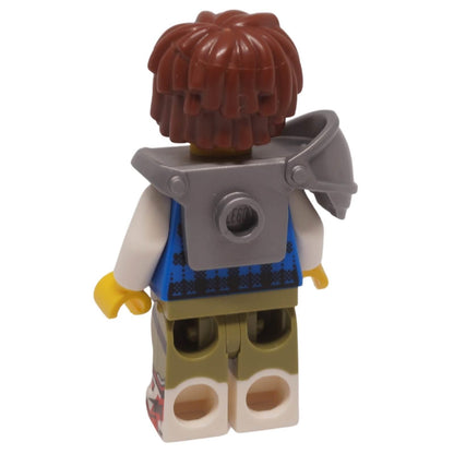 LEGO Mateo minifigure drm062 with Z-Blob graphic shirt, silver shoulder armor, and lime-streaked hair, back view.