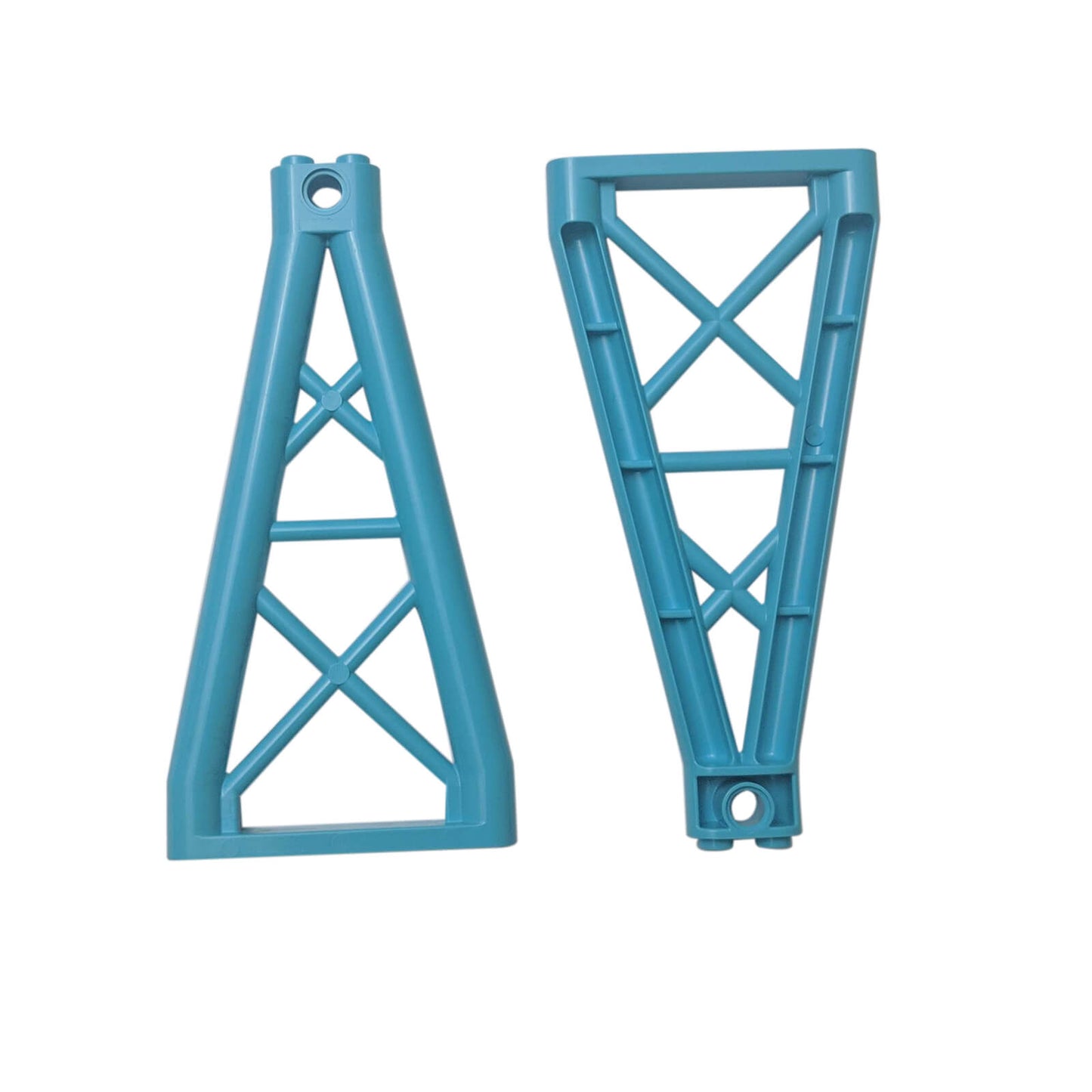 Medium azure triangular girder support piece 1x6x10, lattice frame element for structural builds and scaffolding.
