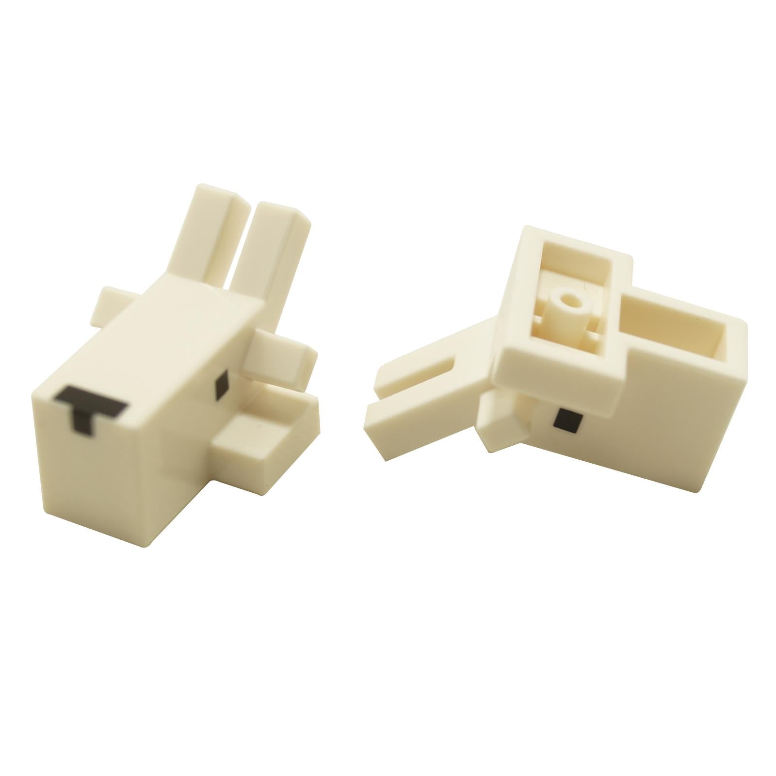 LEGO Minecraft goat head piece with pixelated design, black nose and eyes, and angled horns and ears.